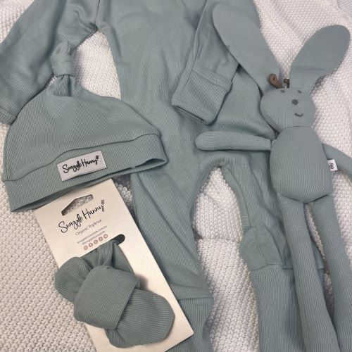 Sage Snuggle Unisex Baby Gift Hamper